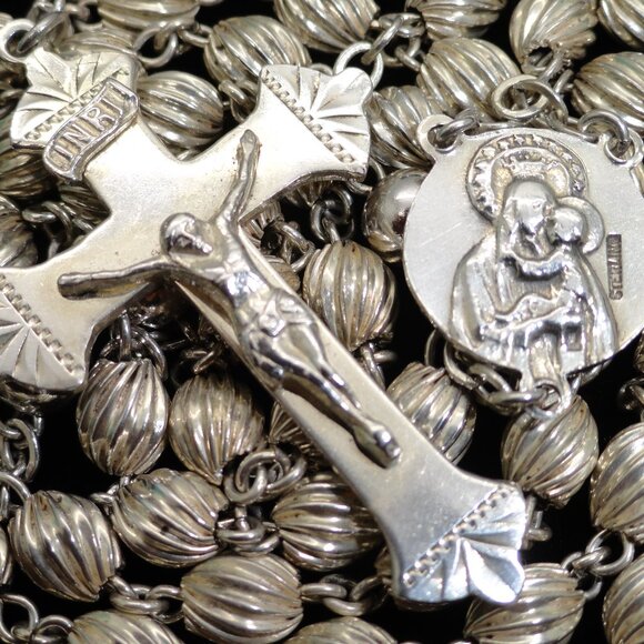 Sterling Silver Ridged Oval Beads 20.1 Grams 18 1/2" Rosary - Picture 1 of 7